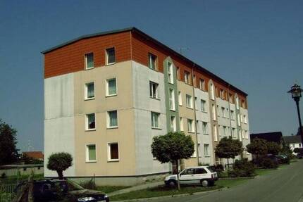 Frisch renovierte 3 Zimmer Wohnung in schöner Lage - Gramzow