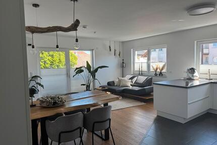 Moderne 3-Zimmer-Wohnung mit 2 Balkonen in Rodgau-Weiskirchen