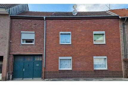 Broichweiden! Charmantes 2-Familienhaus mit Garage und traumhaftem Garten - Würselen