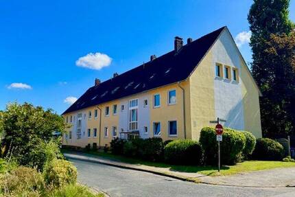 ***RESERVIERT ***Attraktives 12-Familienhaus in begehrter UNI-LAGE ! Solides Investment mit Entwicklungspotenzial ! - Oldenburg Wechloy