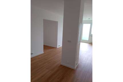 Wohnung zum Mieten in Rötha 504,80 € 63.1 m²