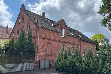 Helle und geräumige 2ZKB-Wohnung mit Gartennutzung und Carport - Gütersloh Kattenstroth