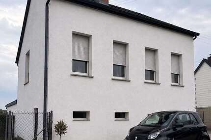 Haus zum Kaufen in Friedrichsthal 205.000,00 € 187 m²
