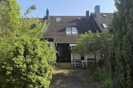 Haus zum Kaufen in Burgdorf 180.000,00 € 135 m²