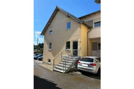 Wohnung zum Mieten in Dreikirchen 295,00 € 35 m²