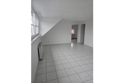 Maisonette 3 Zimmer - 219.000,00&nbsp;EUR Kaufpreis, ca.&nbsp; 68,00&nbsp;m&sup2; in Rottenburg am Neckar (PLZ: 72108)