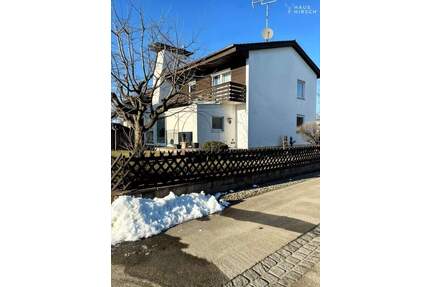 Familienidyll mit Alpenblick - Charmante Doppelhaushälfte in Prutting samt Wintergarten und Kamin