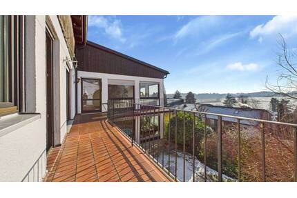 Seltenes Unikat mit Sanierungsbedarf und Weitblick ins Grüne - Friedberg Haberskirch