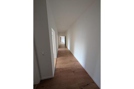 ++Vermiete 5 Raum Wohnung komplett saniert++ - Bernburg (Saale)