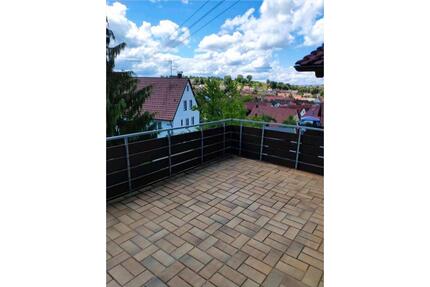 Preiswerte, gepflegte 3-Zimmer-EG-mit Balkon und Einbauküche - Meßstetten