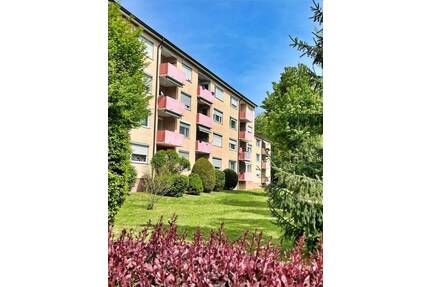4-Zimmer-Wohnung - ruhig und nicht weit ins Stadtzentrum - Herrenberg