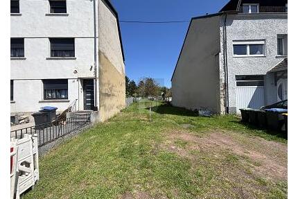 0,98% FINANZIERUNG, 4-5 MFH MÖGLICH - Saarlouis