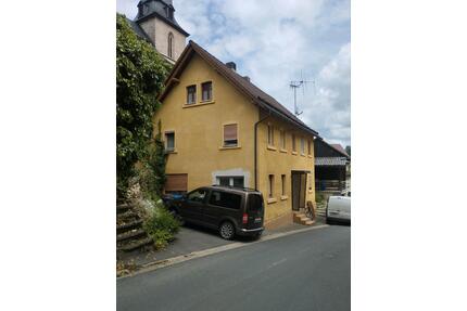 Kleines Haus in Kirchleus (KulmbachOberfranken) zu verkaufen