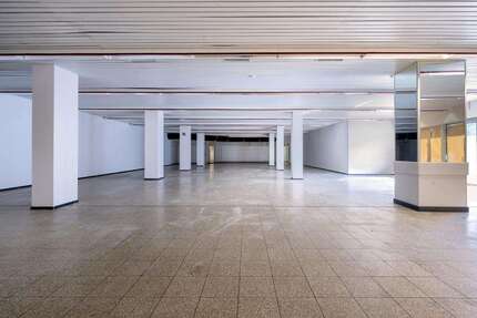 Einzelhandel in Aachen 3.990,00 € 398 m²