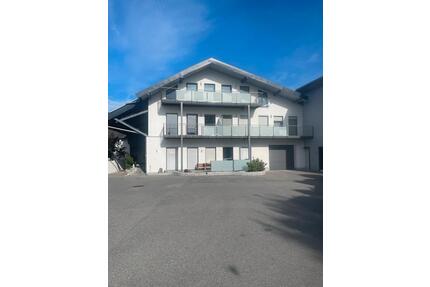 2 Zimmer Wohnung - 580,00&nbsp;EUR Kaltmiete, ca.&nbsp; 65,00&nbsp;m&sup2; in Untersiemau (PLZ: 96253)