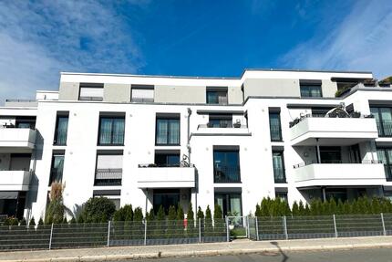Neuwertige 2-Zimmer-Wohnung mit Garten, Einbauküche, Tiefgarage - Nürnberg Gebersdorf