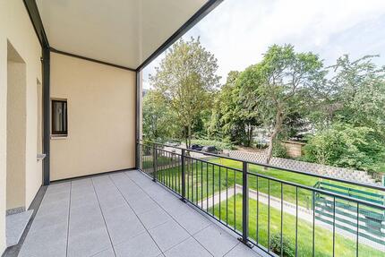 Hochwertiges Zuhause im sanierten Altbau: 2 Zimmer, Balkon & Wanne - WE05 - Halle (Saale) Büschdorf