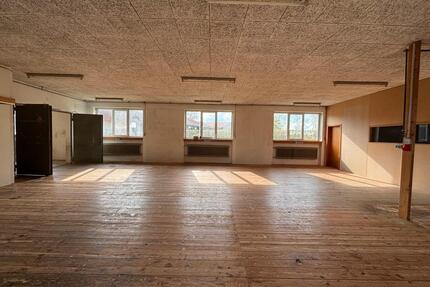 Lagerhalle, 140qm, top isoliert, Strom, Wasser, WC, Rolltor - Vilsbiburg