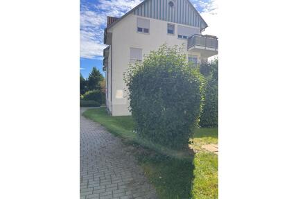 komplett renovierte Wohnung mit Balkon und einem sehr schönen Ausblick - Wilkau-Haßlau