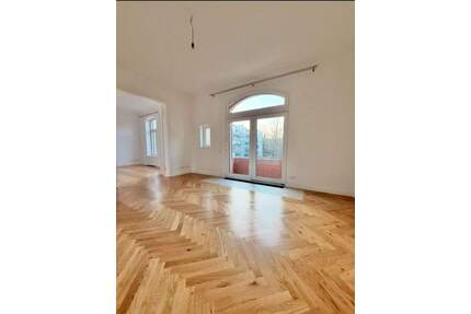 - Am Pfaffenteich - Hochwertige 3-Zimmer-Wohnung mit Balkon, Einbauküche, Gäste-WC und Blick auf den Pfaffenteich - Schwerin Schelfstadt