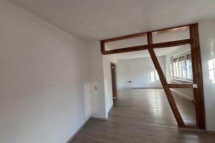 Ruhig gelegene Wohnung (121m²) mit Gartennutzung - Ilmenau