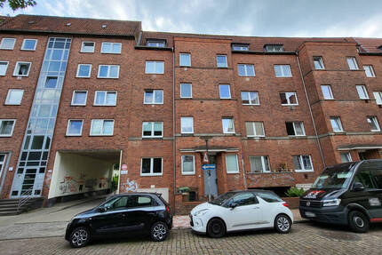 Gepflegte und helle 2 bis 2,5-Zi.-Wohnung in Lübeck-St. Lorenz-Nord (Nähe Lohmühle), Marquardplatz