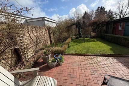 Stadthaus mit Südgarten · 160 m² · 8 Zimmer · zentral in Husum