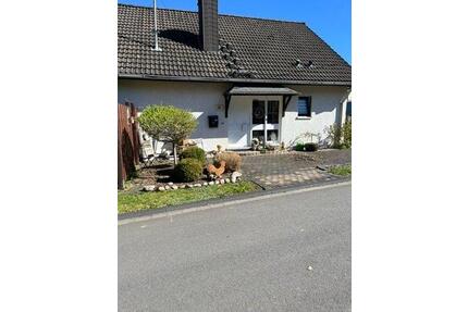 Eigenheim mit Bachlauf in Top Lage von Netphen Oelgershausen