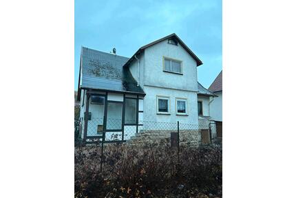 Haus zu Verkaufen - 110.000,00&nbsp;EUR Kaufpreis, ca.&nbsp; 100,00&nbsp;m&sup2; in Schmalkalden (PLZ: 98574)