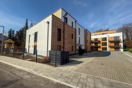 Helle 4-Zimmer-Wohnung mit 2 Süd-West-Balkonen in Karlsfeld