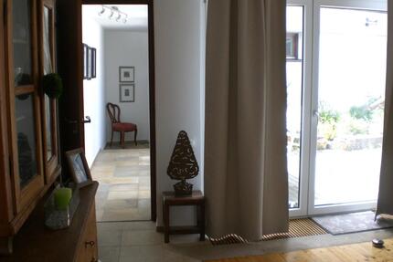 Großzügige 2 Zimmer Wohnung mit Küche und Innenhof - Niederstetten