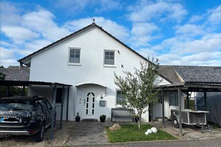 Schönes Einfamilienhaus - 280.000,00&nbsp;EUR Kaufpreis, ca.&nbsp; 130,00&nbsp;m&sup2; in Willingshausen (PLZ: 34628)