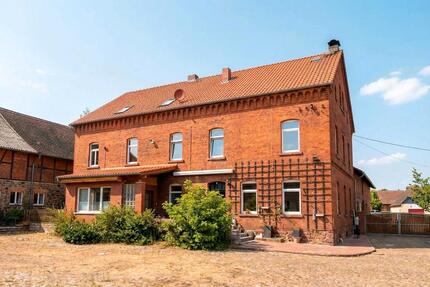 Renoviertes Anwesen mit 500 m² Wohnfläche & 10.063 m² Grundstück - Calvörde Wegenstedt