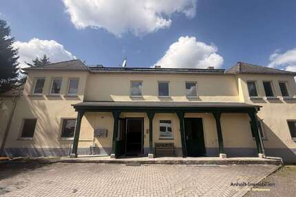 Wohnung zum Mieten in Holzweißig 900,00 € 100 m²