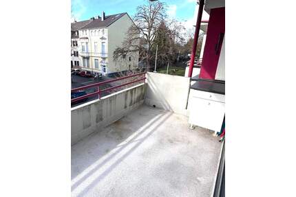 Mönchengladbach-Rheydt, Mühlenstraße 170 - Schöne 2-Zimmer-Wohnung mit tollem Balkon spätestens ab Mai zu mieten ( Garage optional )