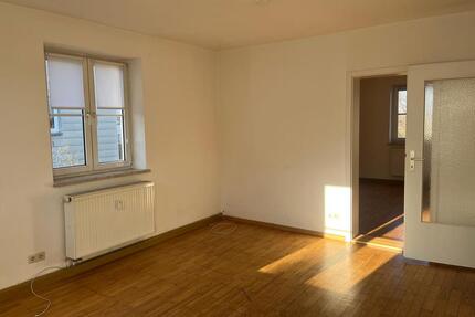 Schöne und helle 3-Zimmer-Wohnung mit Balkon - Wunsiedel