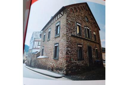 Vielseitiges,historisches Pfarrhaus an der Mosel - Senheim