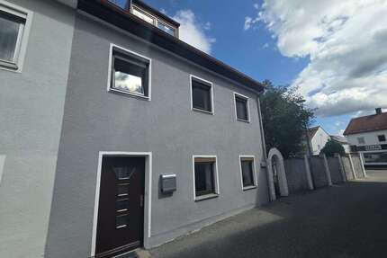 Haus zum Kaufen in Altötting 324.000,00 € 148 m²