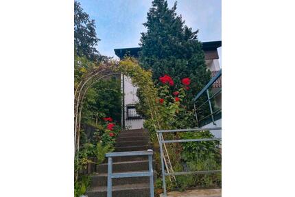 Gepflegtes Reihenendhaus mit Kamin, Garten & Pavillon - Künzelsau