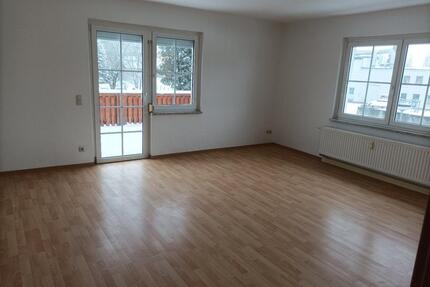 02727 Neugersdorf 4 Raum Wohnung 120 m² großer Balkon + Garten + - Ebersbach-Neugersdorf
