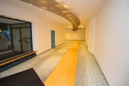 **Moderne Gewerbefläche zur Vermietung in repräsentativer Lage** - Worms