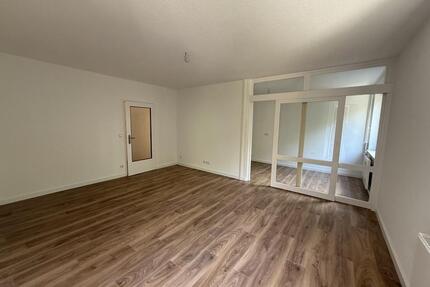 Modernisierte Wohnung in Hamburg mit Balkon!