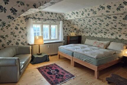 Möblierte 3-Zimmer-Wohnung (Dachetage) in Jena mit Gartennutzung