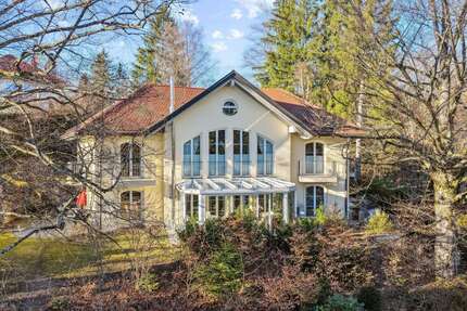 Haus zum Kaufen in Icking 2.495.000,00 € 365 m²
