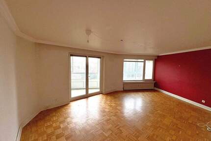 Schöne, helle Stadtwohnung mit Blick ins Grüne u. Wintergarten - Bad Homburg