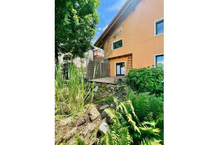 Großzügige Terrassenwohnung zur Miete in Kollnburg