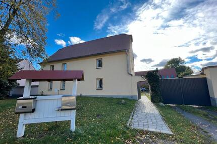 Renoviertes Einfamilienhaus - 1.800,00&nbsp;EUR Kaltmiete, ca.&nbsp; 200,00&nbsp;m&sup2; in Taucha (PLZ: 04425)