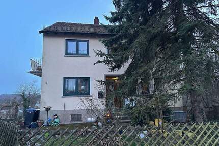Wannemacher Immobilien **** Freistehendes Einfamilienhaus in einer schönen Lage von Heiligenwald **** - Schiffweiler