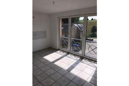 2-Zimmer mit Laminat, Wanne und Dusche in ruhiger Lage! - Chemnitz Wittgensdorf