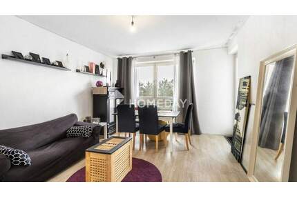 Modernisierte 3-Zimmer-Wohnung mit zwei Loggien, Aufzug und Stellplatz in Steinbach - Steinbach (Taunus)